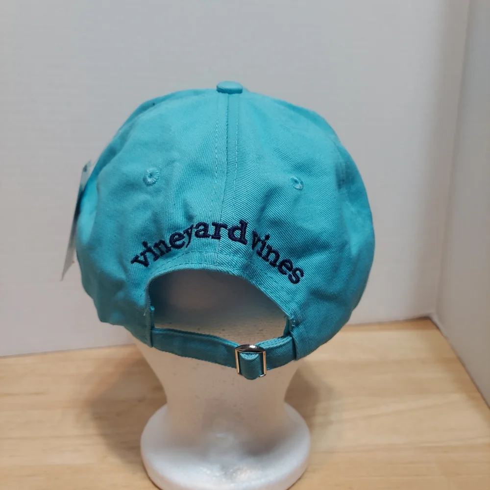 Vineyard Vines Men's/Unisex Classic Whale Logo Baseball Hat (Aquinnah Aqua)